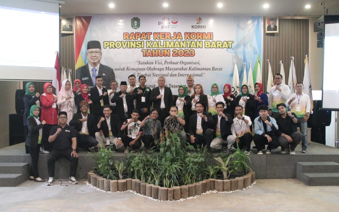 Dr.Harisaon.M.Kes Ketua KORMIKalbar dan selaku PJ Gurbernur Kalbar membuka Raker KORMI Tahun 2023